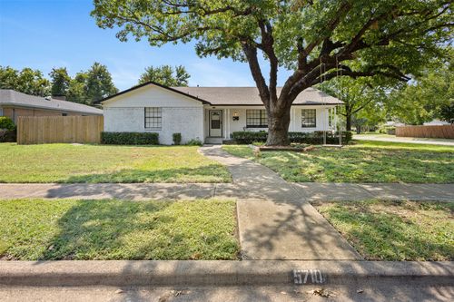 5710 Meadowick Ln, Dallas, TX, 75227-1526 | Card Image