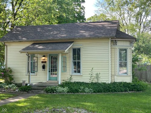 404 Pearl St, Pendleton, IN, 46064-1236 | Card Image