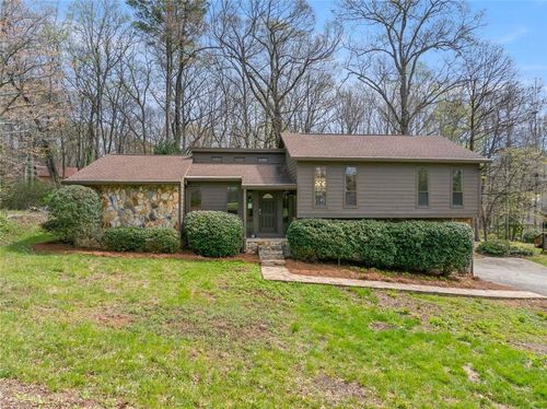 3507 Vinings North Trl Se, Smyrna, GA, 30080-4588 | Card Image