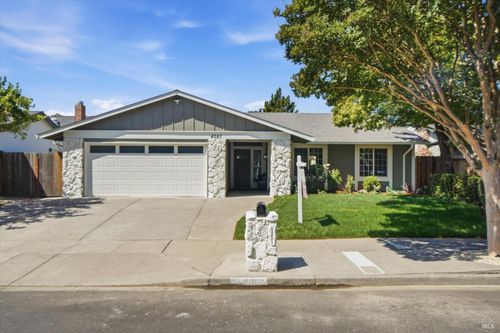 4087 Maher St, Napa, CA, 94558-2242 | Card Image