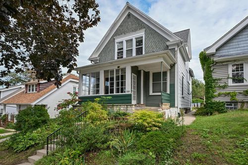 3248 S Delaware Avenue, Milwaukee, WI, 53207 | Card Image