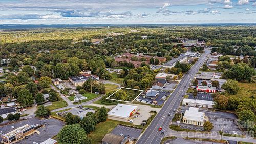 pts-7-8-000 12th Avenue Place Ne, Hickory, NC, 28601 | Card Image