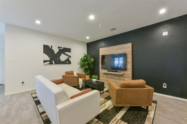 14417 Gray Rocks Rd, House other with 3 bedrooms, 2 bathrooms and 2 parking in Splendora TX | Image 4