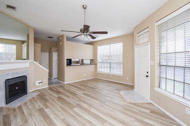 APT-173 - 8888 Benning Dr, Townhouse with 3 bedrooms, 3 bathrooms and 2 parking in Houston TX | Image 5