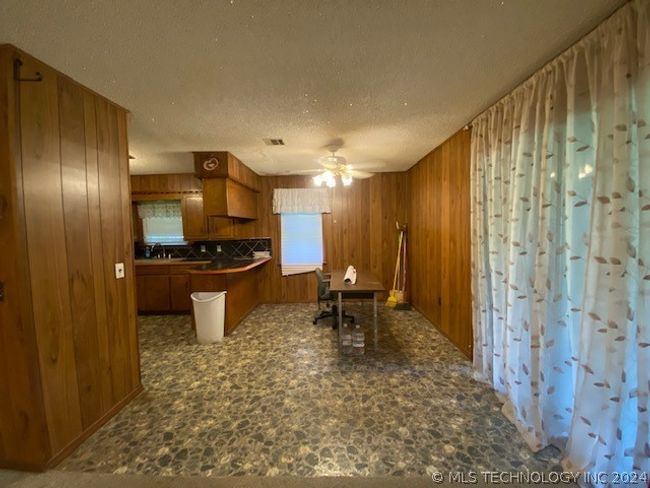 120 N Lee St, House other with 3 bedrooms, 2 bathrooms and null parking in Kiowa OK | Image 9