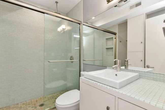 APT-4 - 382 Marlborough St, Condo with 3 bedrooms, 2 bathrooms and 1 parking in Boston MA | Image 8