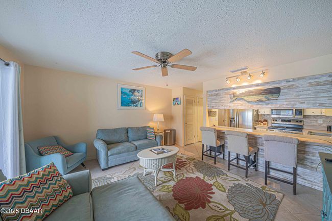 Living Room | Image 5