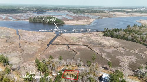 134 Middle Square Ln, Georgetown, SC, 29440-7938 | Card Image