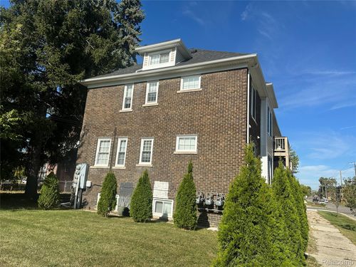 458 Hague St, Detroit, MI, 48202-2123 | Card Image
