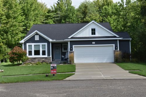 72022 Beacon Ct, South Haven, MI, 49090-7903 | Card Image