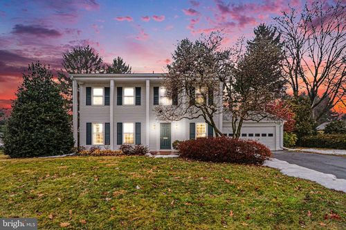 704 Belvedere St, CARLISLE, PA, 17013-3509 | Card Image