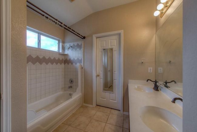 3514 Ruby Red Dr, House other with 4 bedrooms, 3 bathrooms and 4 parking in Austin TX | Image 14