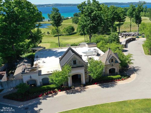 7791 Turnberry Cir, Williamsburg, MI, 49690-8654 | Card Image
