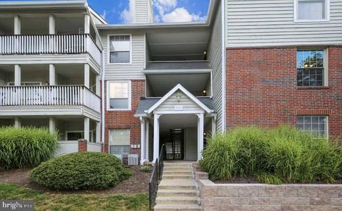 1828-3921 Penderview Dr, FAIRFAX, VA, 22033-4741 | Card Image