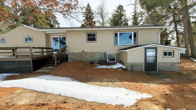 rear of home | Image 25