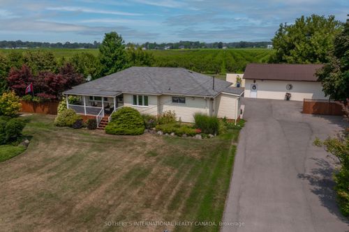 202 Hunter Rd, Niagara on the Lake, ON, L0S1J0 | Card Image