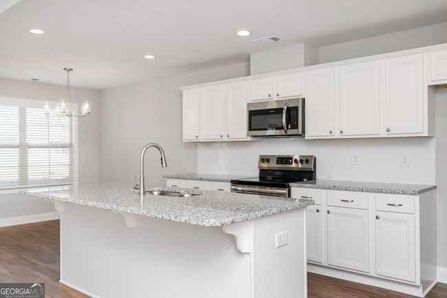 103 Cassandra Ann Way, House other with 3 bedrooms, 2 bathrooms and 2 parking in Perry GA | Image 7