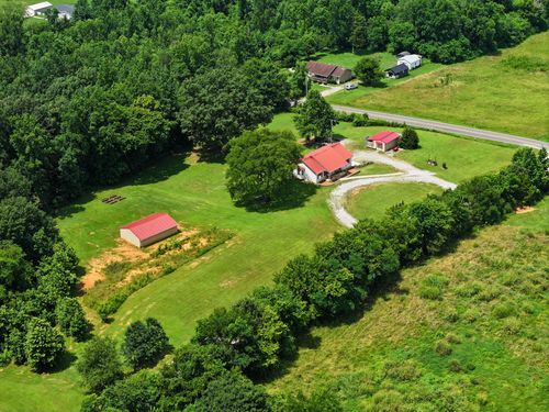 3680 Mcfall Rd, Palmyra, TN, 37142-2223 | Card Image