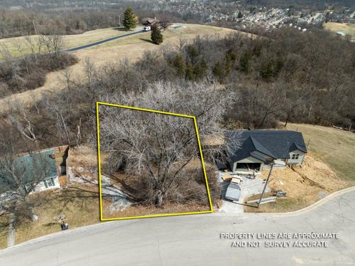 951 Primrose St, Lawrenceburg, IN, 47025-2029 | Card Image