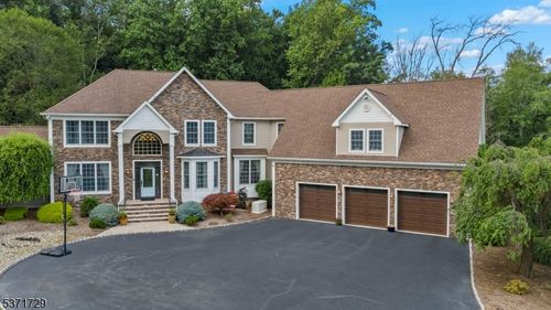 10 Coppola Ct, Montville, NJ, 07045-9817 | Card Image