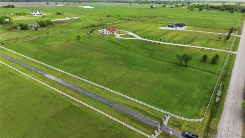 3961 W 201st St S, Mounds, OK, 74047-5079 | Card Image