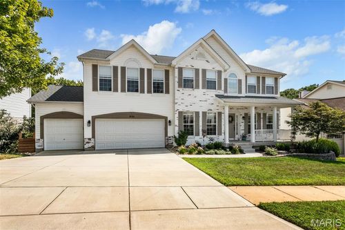 930 Legends View Dr, Eureka, MO, 63025-3600 | Card Image