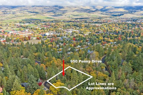 950 Penny Dr, Ashland, OR, 97520-3424 | Card Image