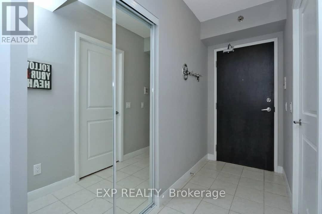 Residential Lease in Toronto (Islington-City Centre West) 2