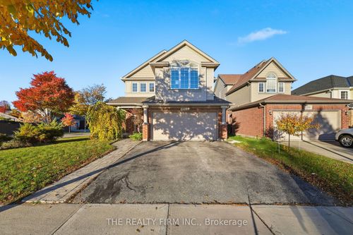 1012 Oakcrossing Rd, London, ON, N6H0A8 | Card Image