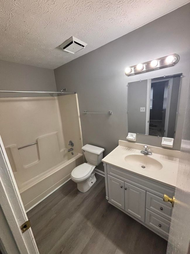 728 Gatehouse Pl, House other with 3 bedrooms, 2 bathrooms and null parking in Lexington KY | Image 4