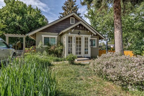 203 1st Ave, Council, ID, 83612-5224 | Card Image