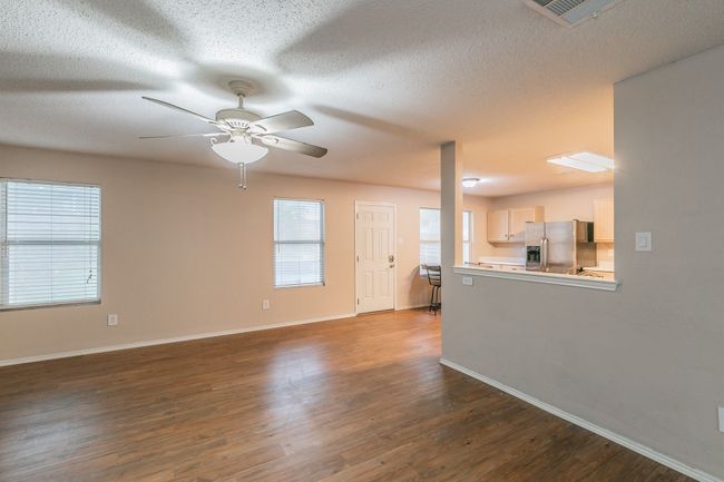 5372 Kingsknowe Pkwy, House other with 4 bedrooms, 3 bathrooms and null parking in Fort Worth TX | Image 6