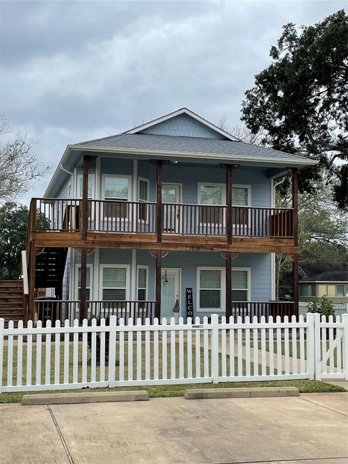 1018 S Booth Ln, Alvin, TX, 77511-3371 | Card Image