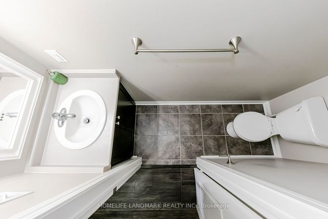 121 - 2891 Rio Crt, Condo with 2 bedrooms, 2 bathrooms and 1 parking in Mississauga ON | Image 10