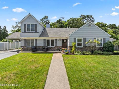 102 Oak Glen Rd, Toms River, NJ, 08753-3477 | Card Image