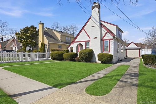 739 Edward Street, Hempstead, NY, 11510 | Card Image