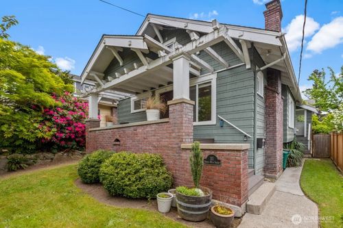 111 N 49th St, Seattle, WA, 98103-6322 | Card Image