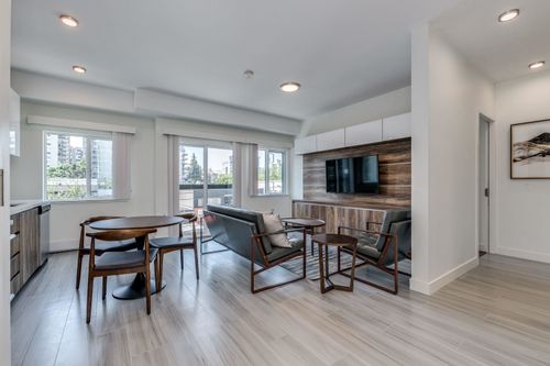 305-1168 Pendrell St, Vancouver, BC, V6E1L4 | Card Image