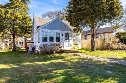 12 Bluepoint Rd, Fairhaven, MA, 02719-7026 | Card Image