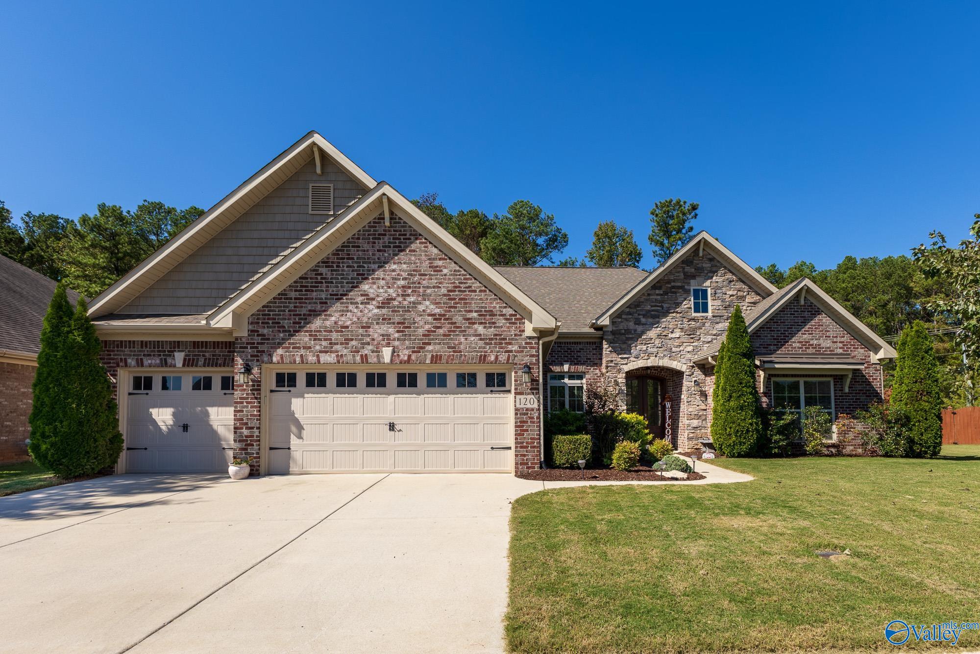 Autumn Cove Dr, Madison, AL 35756