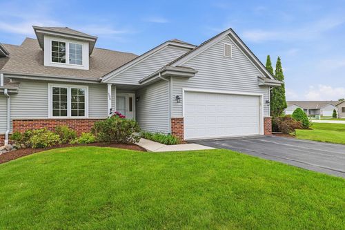 106 Sarahs Way, Sheboygan Falls, WI, 53085 | Card Image