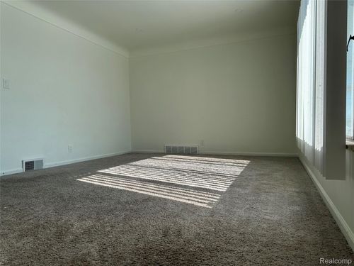 8101 Marian St, Warren, MI, 48093-7120 | Card Image