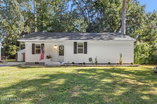 504 Oak Ln, Jacksonville, NC, 28540-4940 | Card Image