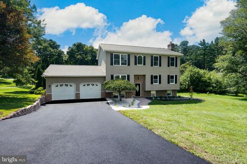 7000 Sheldon Ln, SYKESVILLE, MD, 21784-7706 | Card Image