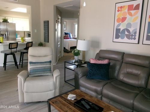 269-9151 W Greenway Rd, Peoria, AZ, 85381-3717 | Card Image