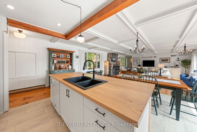 20 Benson Blvd, House other with 3 bedrooms, 2 bathrooms and 10 parking in Coboconk ON | Image 14