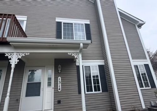 1314-1314 Sandhurst Ln, South Elgin, IL, 60177-2918 | Card Image