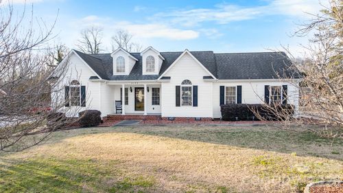 3155 Covington Way, Lenoir, NC, 28645-9719 | Card Image