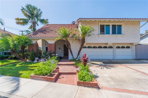 10488 Sioux River Cir, Fountain Valley, CA, 92708-6842 | Card Image