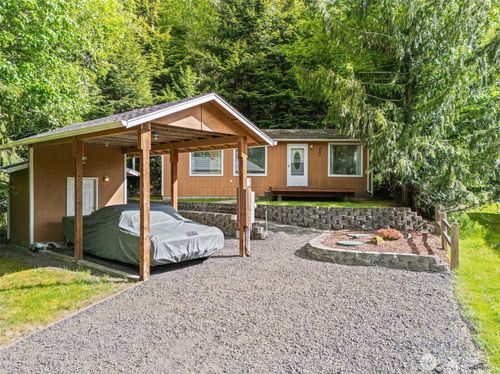 451 Se Alpine Ave, Shelton, WA, 98584-9296 | Card Image